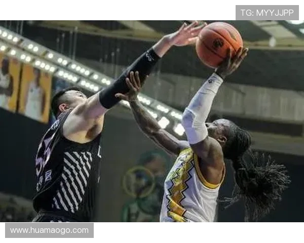 独行侠客场对决掘金浓眉克莱布兰登威廉姆斯齐上阵展现实力